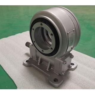 9 Inches Solar Tracker Slew Drive 24V Motor Slewing Drive Untuk Sistem Pelacakan Surya