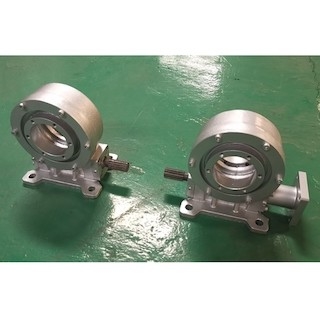 ISO9001 Vertikal Slewing Drive Lapisan Anti Erosi Worm Drive Slew Ring