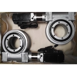 Motor Listrik Slewing Bearing Drive Untuk Sistem CSP Konsentrator Surya Fresnel