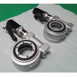 baja tempa CE Electric Slew Drive 680kN Beban Aksial Kekuatan Tinggi