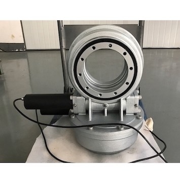 Gearbox Drive Slewing Vertikal Presisi Tinggi Dual Axis Slewing Drive